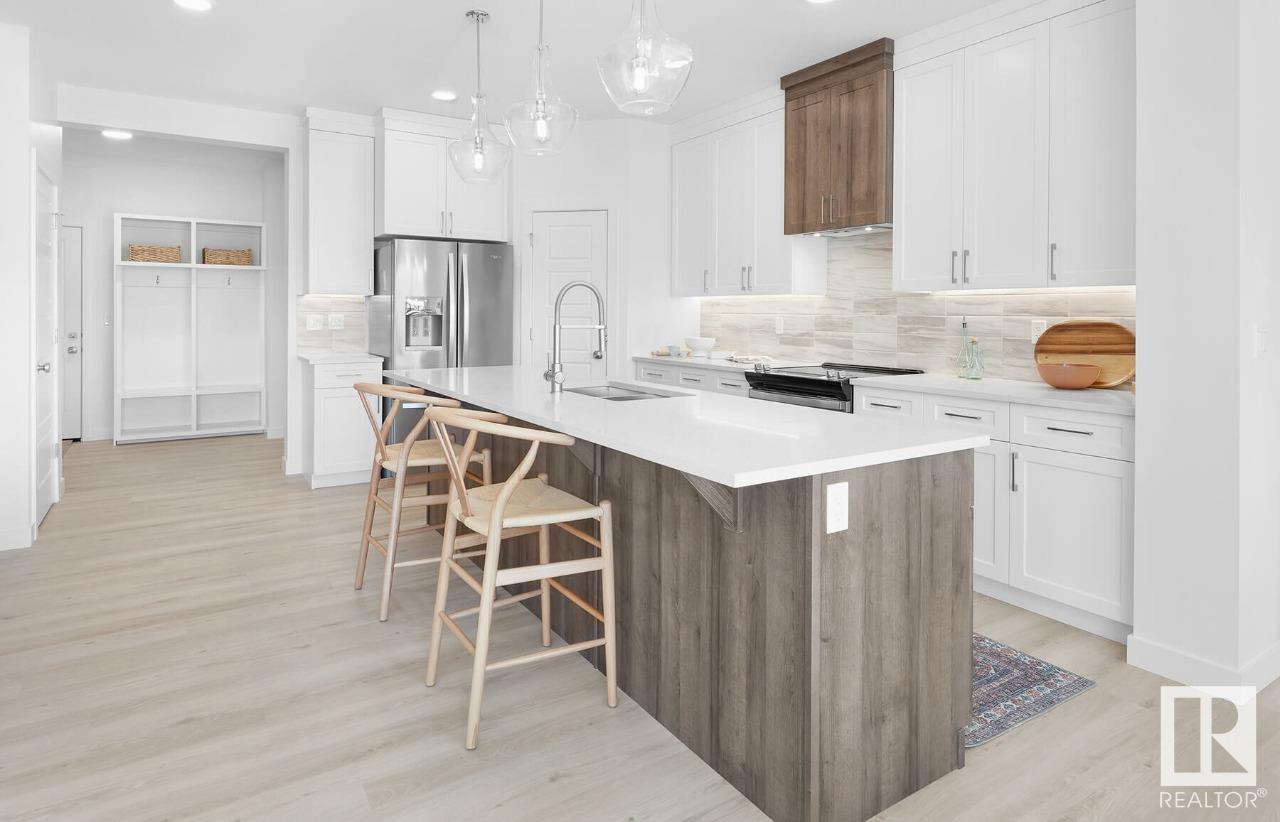 Property at 2811 5 AV SW image 3