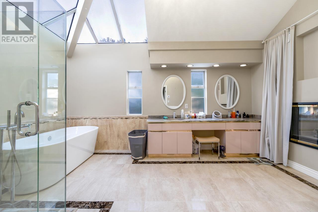 5557 Cornwall Drive, Richmond, British Columbia  V7C 5M8 - Photo 9 - R2966847