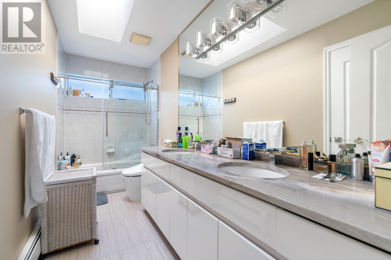 5557 Cornwall Drive, Richmond, British Columbia  V7C 5M8 - Photo 13 - R2966847