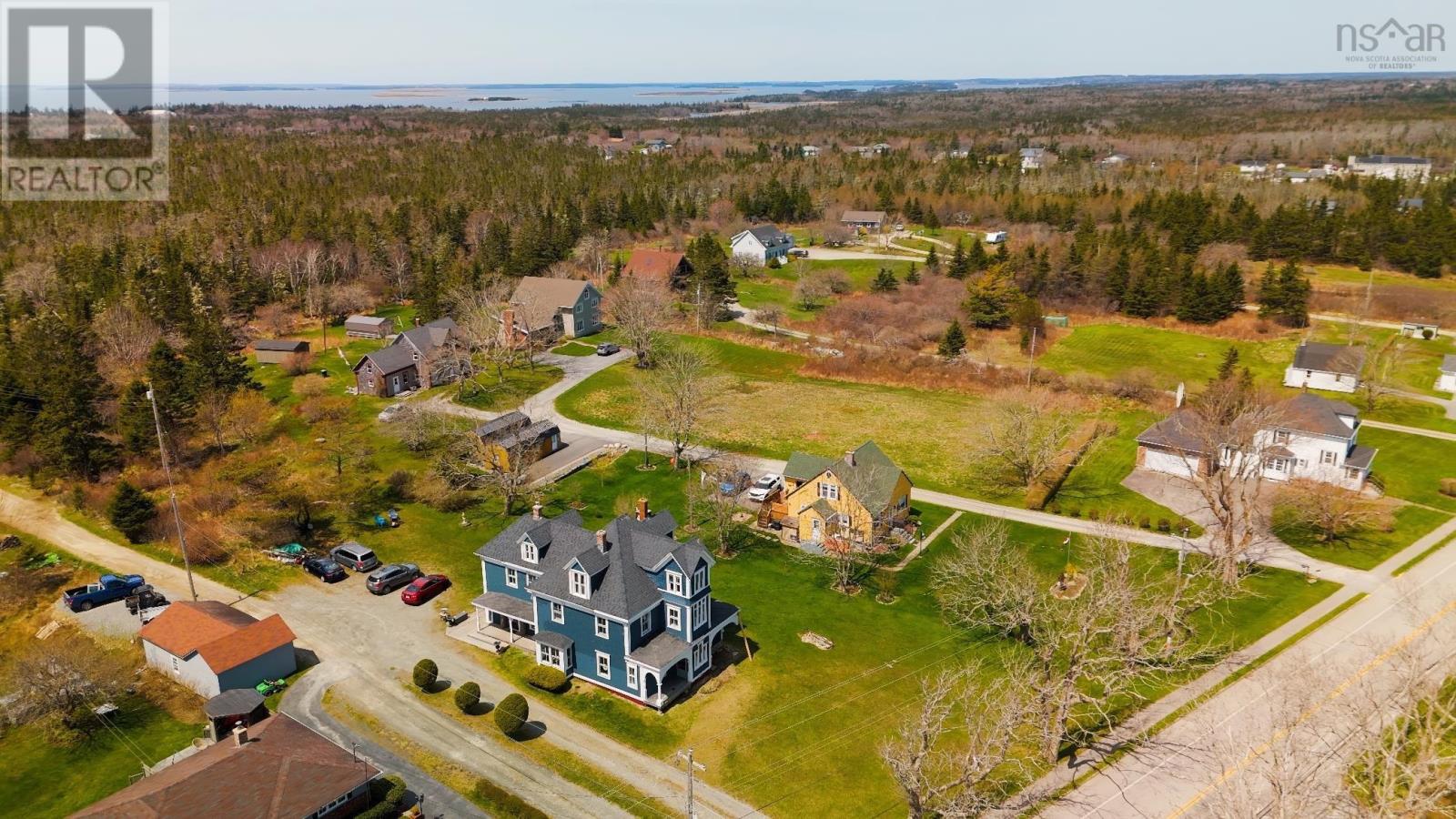 1124 Highway 335, Middle West Pubnico, Nova Scotia  B0W 3S0 - Photo 3 - 202502874