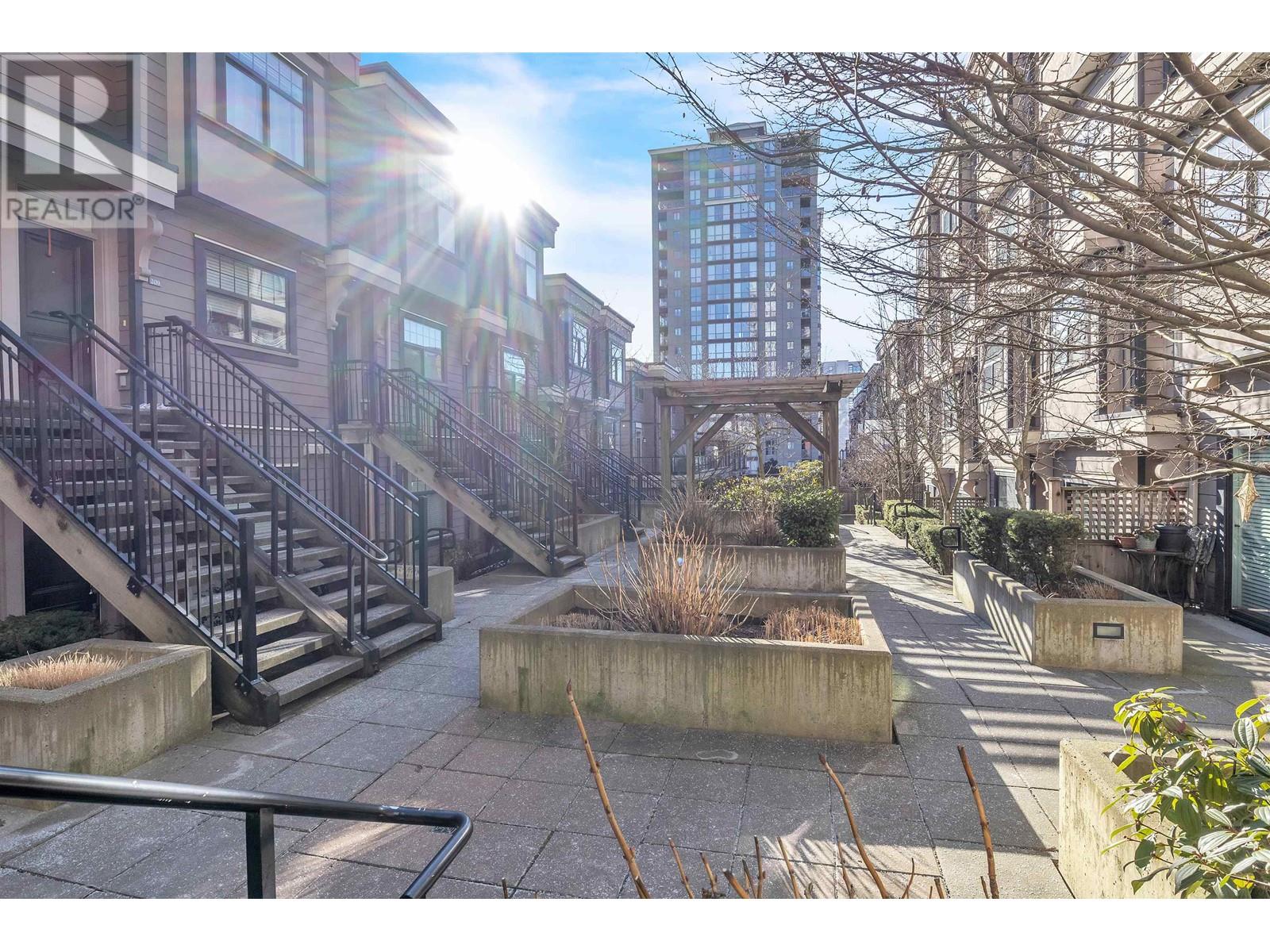203 828 Royal Avenue, New Westminster, British Columbia  V3M 1J9 - Photo 26 - R2965856