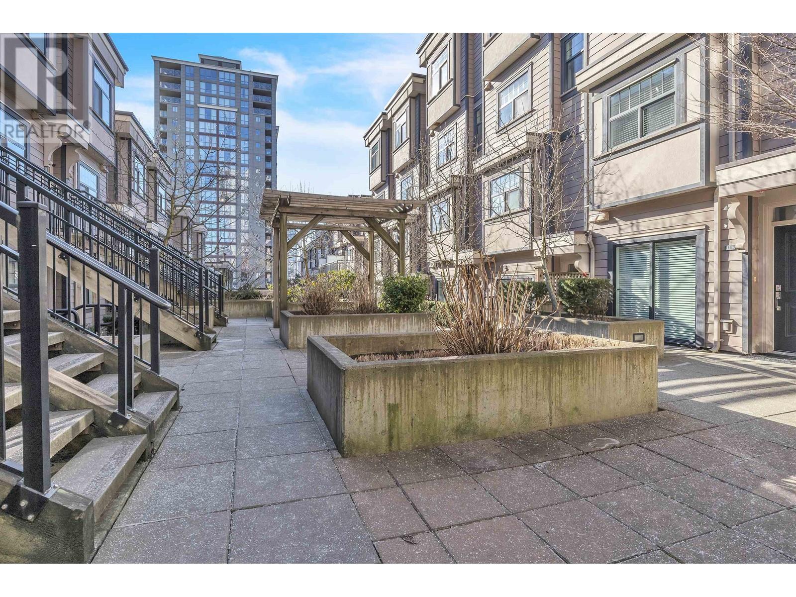203 828 Royal Avenue, New Westminster, British Columbia  V3M 1J9 - Photo 25 - R2965856
