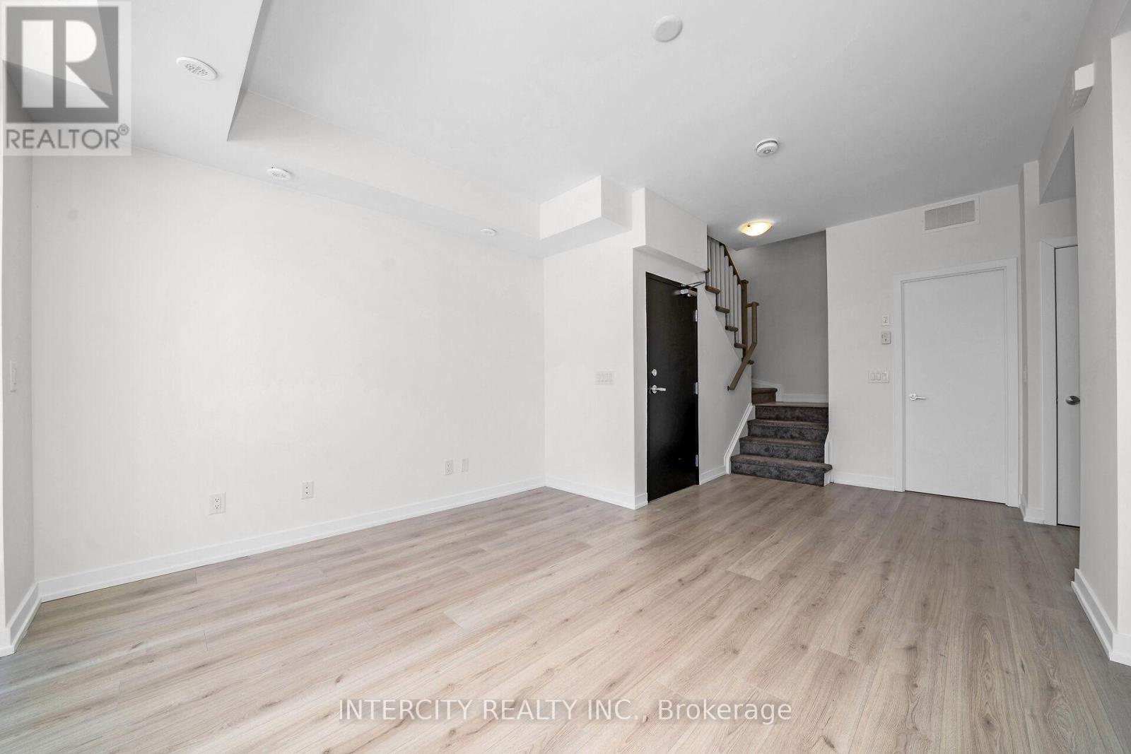 40 - 851 Sheppard Avenue W, Toronto, Ontario  M3H 0G2 - Photo 8 - C11973502