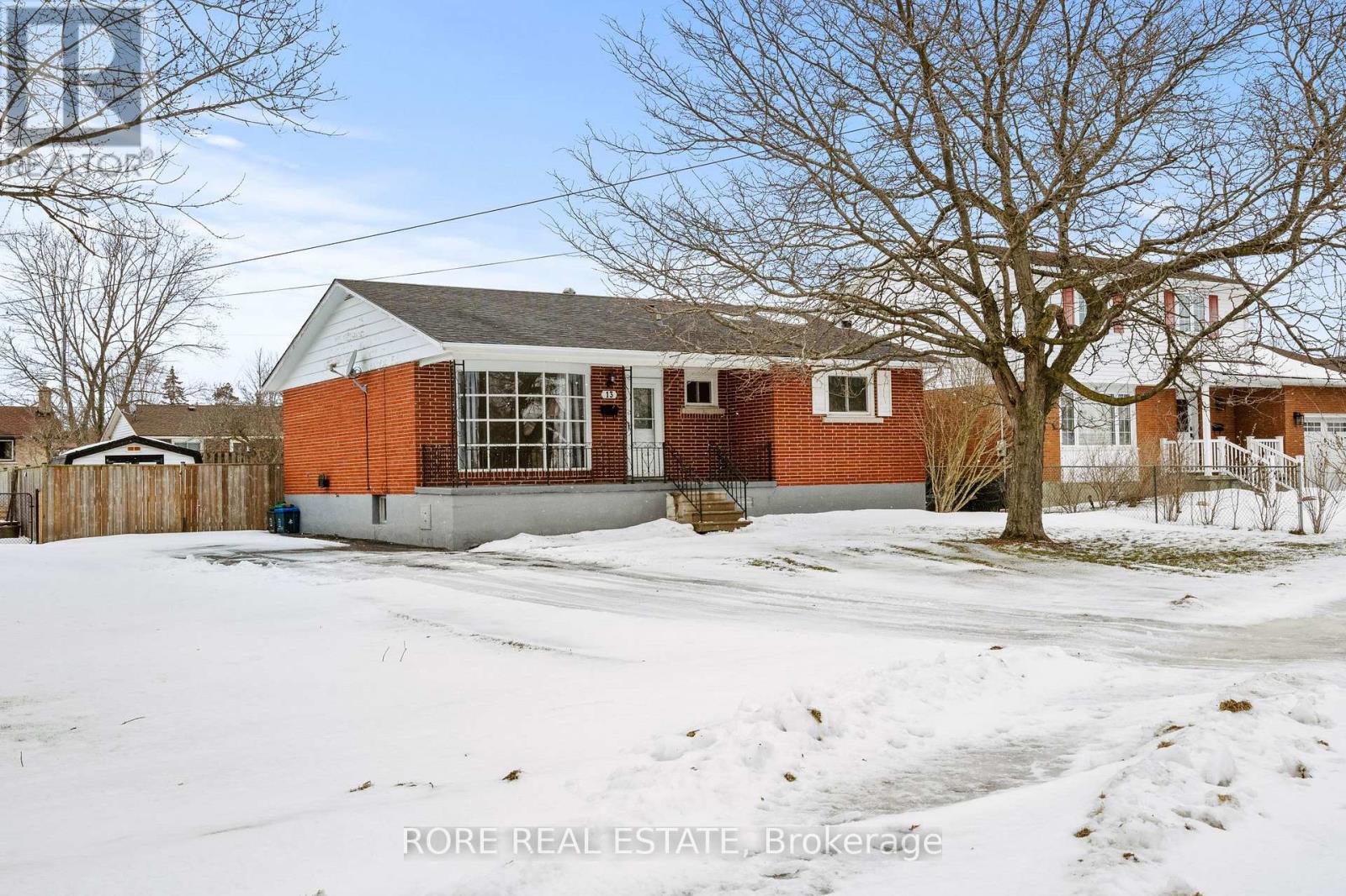 13 King Street, Fort Erie, Ontario  L2A 3Z3 - Photo 3 - X11973547