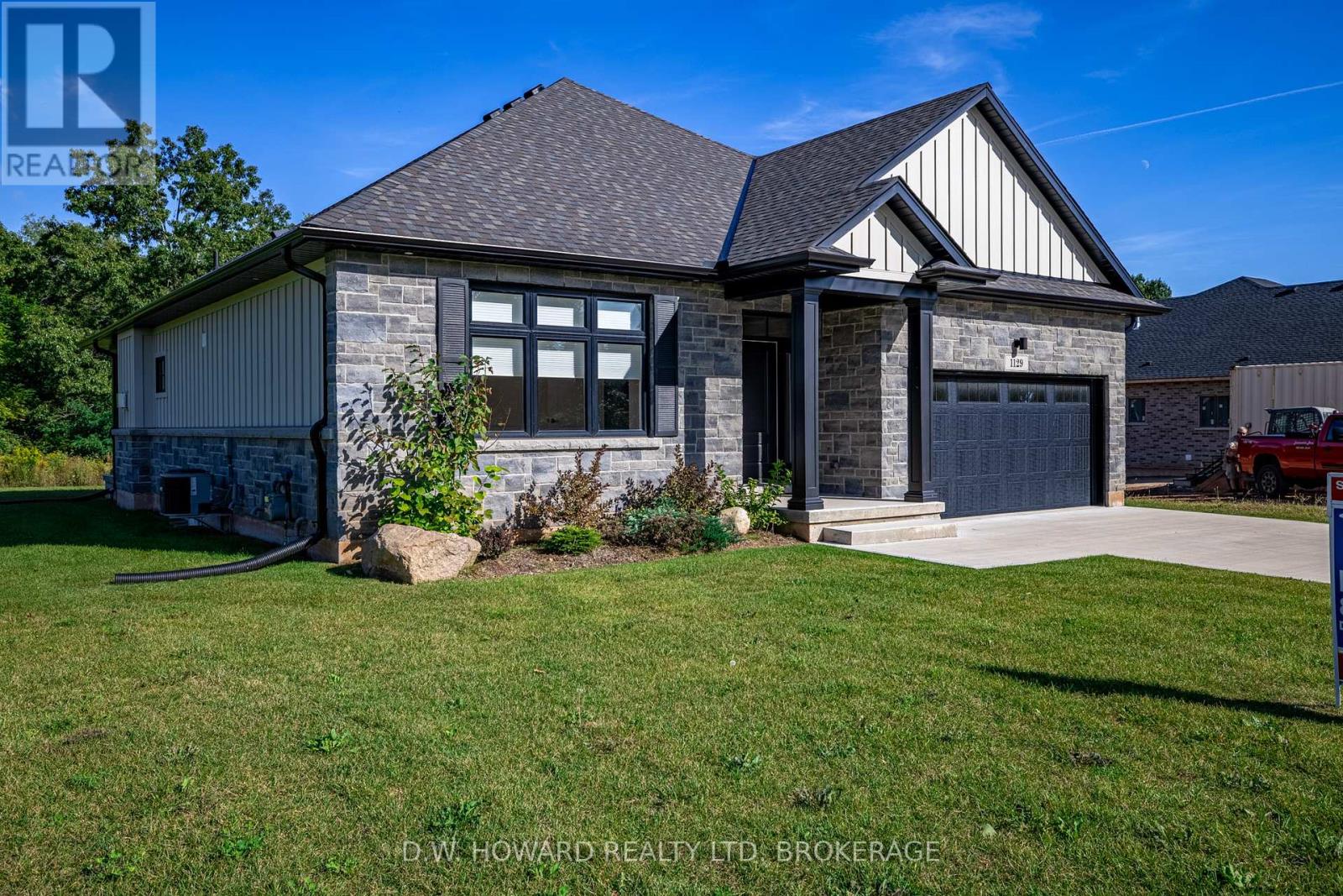Property at 1129 BALFOUR STREET image 3