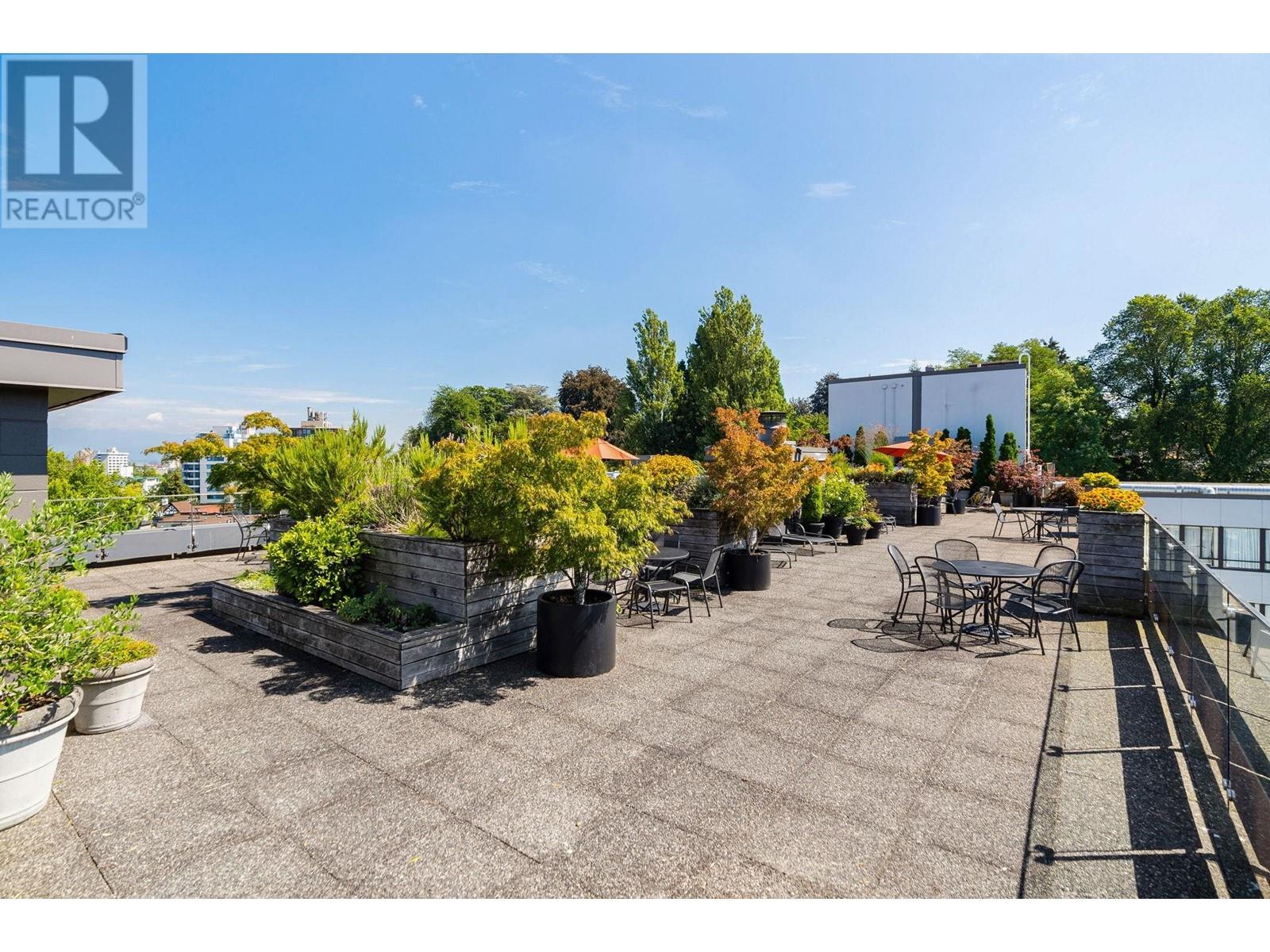 Listing Picture 17 of 20 : 522 1445 MARPOLE AVENUE, Vancouver / 溫哥華 - 魯藝地產 Yvonne Lu Group - MLS Medallion Club Member