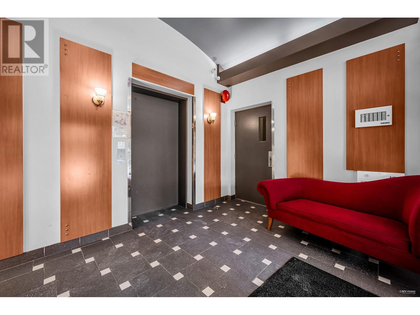 Listing Picture 23 of 24 : 103 6893 PRENTER STREET, Burnaby / 本拿比 - 魯藝地產 Yvonne Lu Group - MLS Medallion Club Member