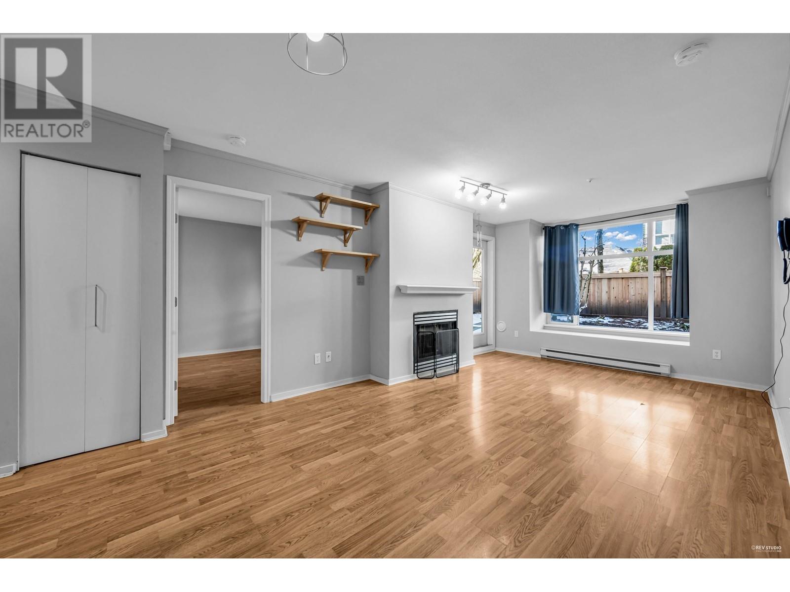 Listing Picture 8 of 24 : 103 6893 PRENTER STREET, Burnaby / 本拿比 - 魯藝地產 Yvonne Lu Group - MLS Medallion Club Member