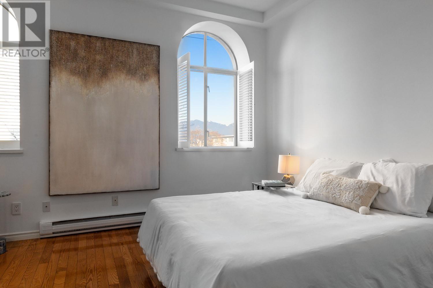 Listing Picture 12 of 40 : 3 1855 VINE STREET, Vancouver / 溫哥華 - 魯藝地產 Yvonne Lu Group - MLS Medallion Club Member