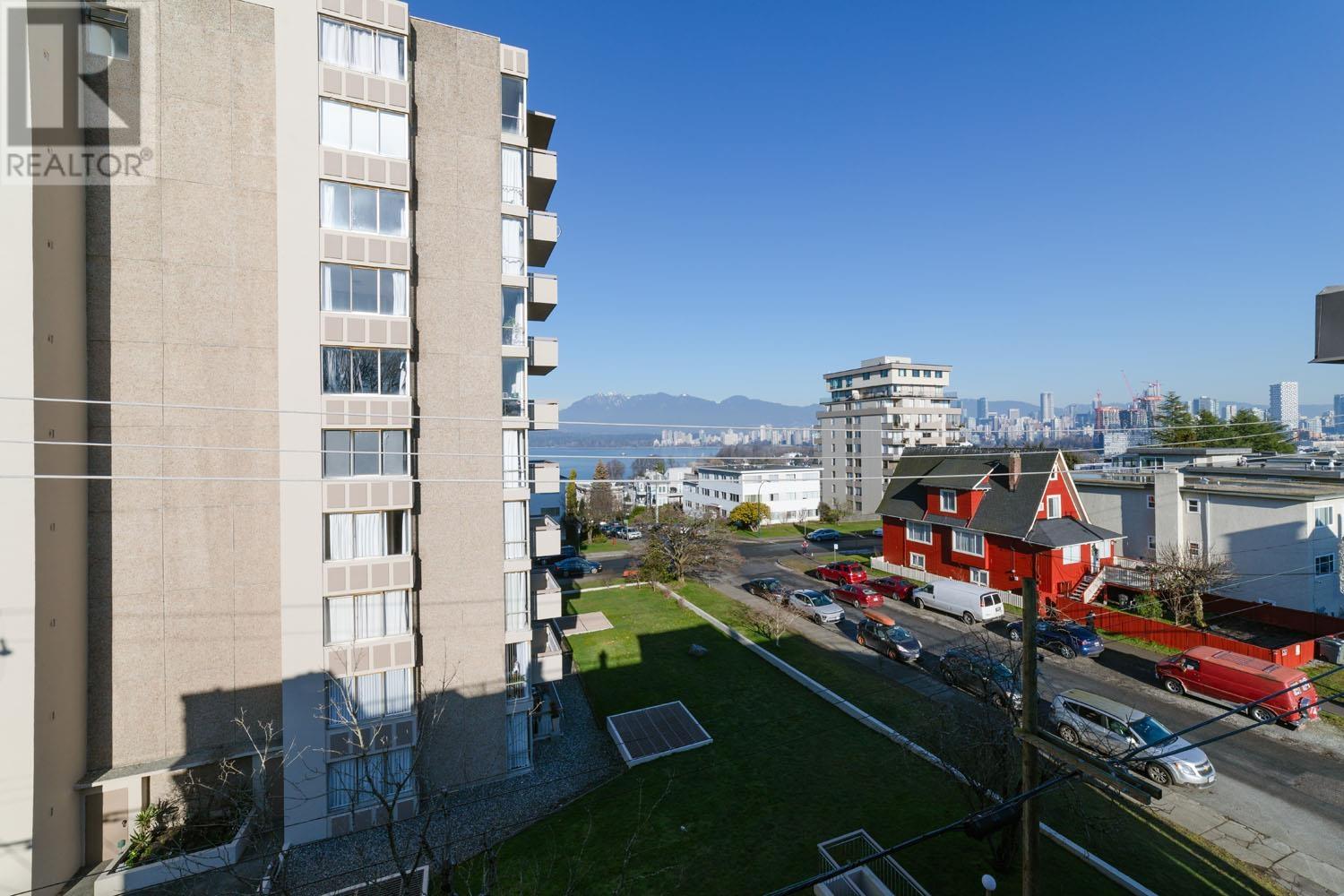 Listing Picture 27 of 40 : 3 1855 VINE STREET, Vancouver / 溫哥華 - 魯藝地產 Yvonne Lu Group - MLS Medallion Club Member
