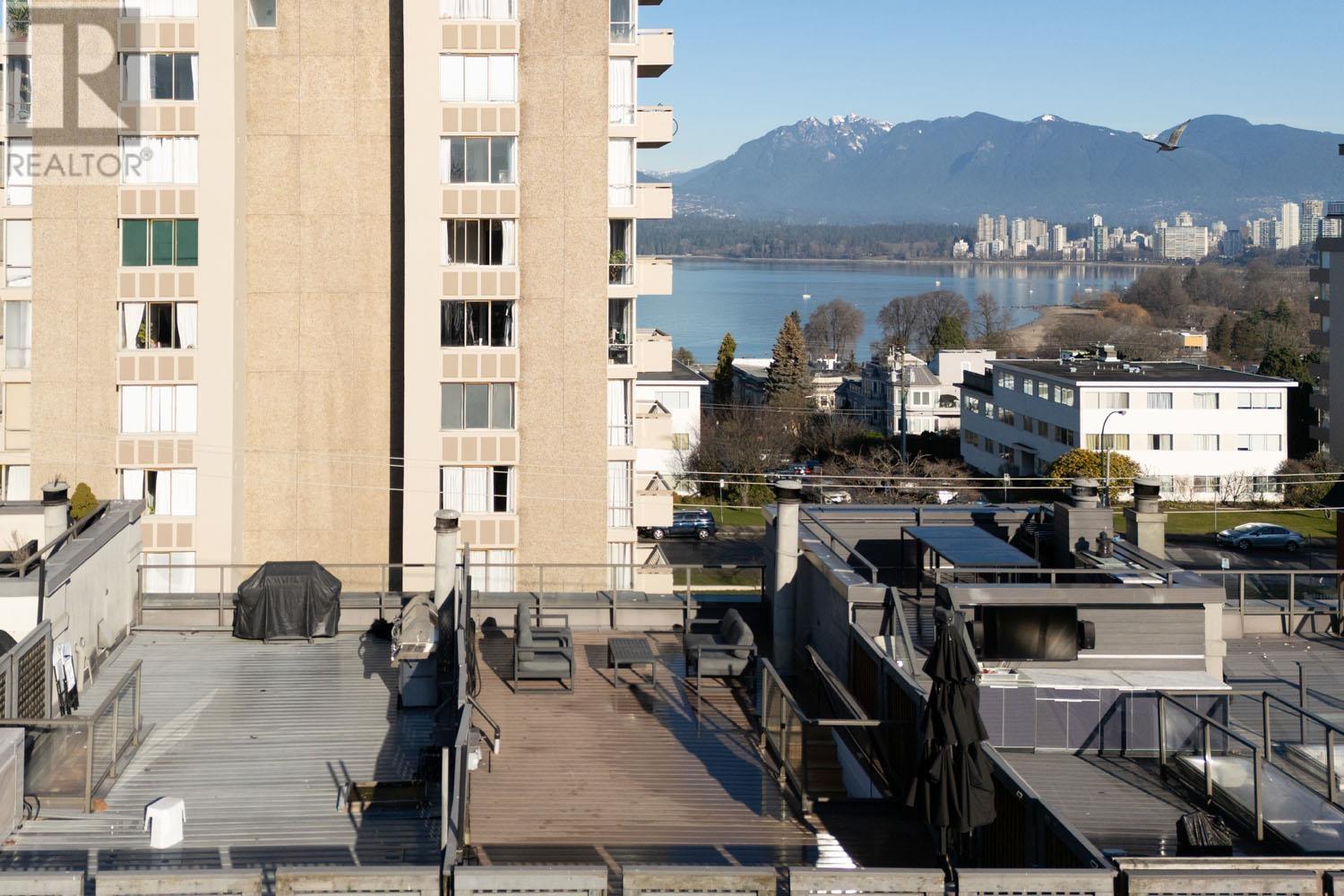 Listing Picture 32 of 40 : 3 1855 VINE STREET, Vancouver / 溫哥華 - 魯藝地產 Yvonne Lu Group - MLS Medallion Club Member