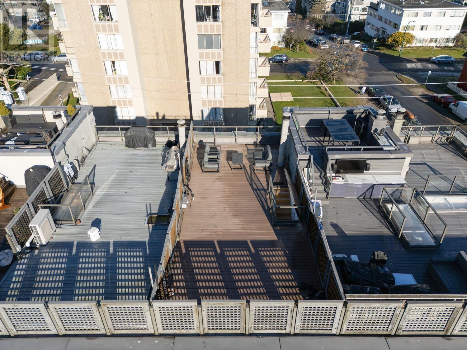 Listing Picture 34 of 40 : 3 1855 VINE STREET, Vancouver / 溫哥華 - 魯藝地產 Yvonne Lu Group - MLS Medallion Club Member