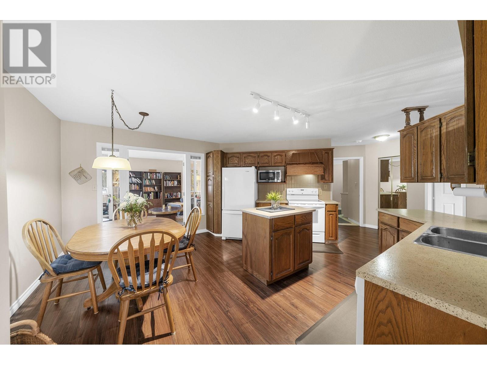 210 999 Berkley Road, North Vancouver, British Columbia  V7H 1Y3 - Photo 12 - R2966922