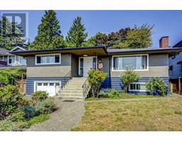 962 WHITCHURCH STREET, North Vancouver, British Columbia