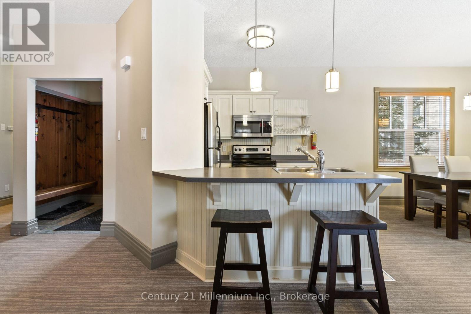 Property at 142 - 171 SNOWBRIDGE WAY image 3