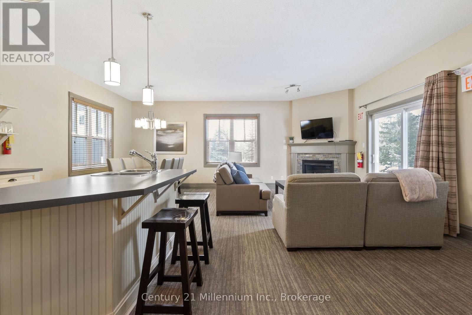 Property at 142 - 171 SNOWBRIDGE WAY image 4
