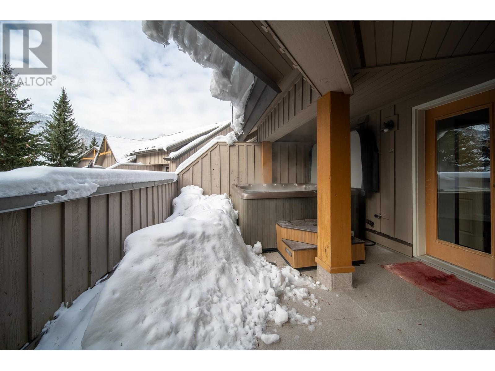 52-52a 4388 NORTHLANDS BOULEVARD