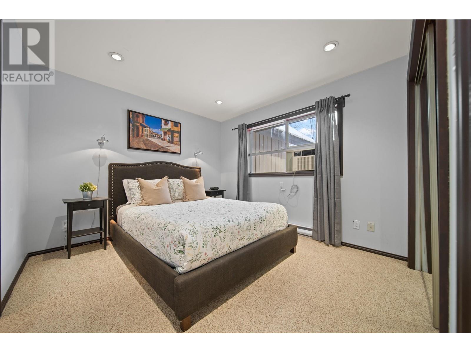 52-52a 4388 NORTHLANDS BOULEVARD