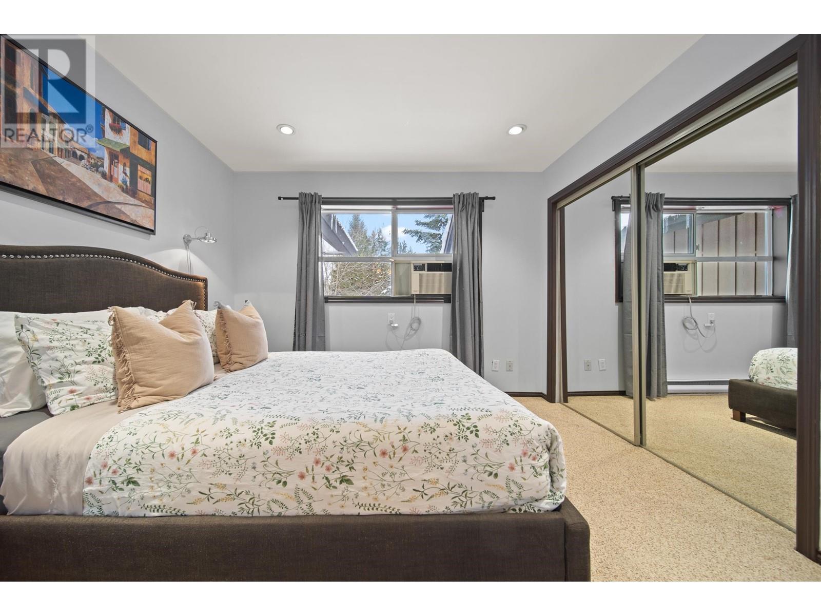 52-52a 4388 NORTHLANDS BOULEVARD