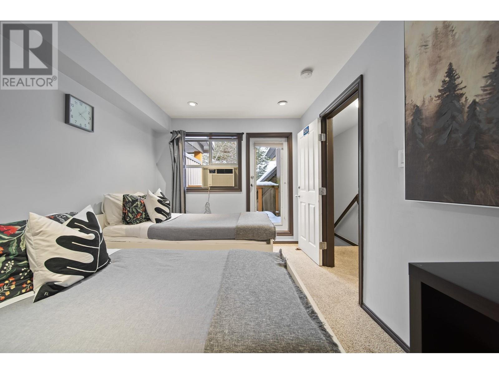 52-52a 4388 NORTHLANDS BOULEVARD