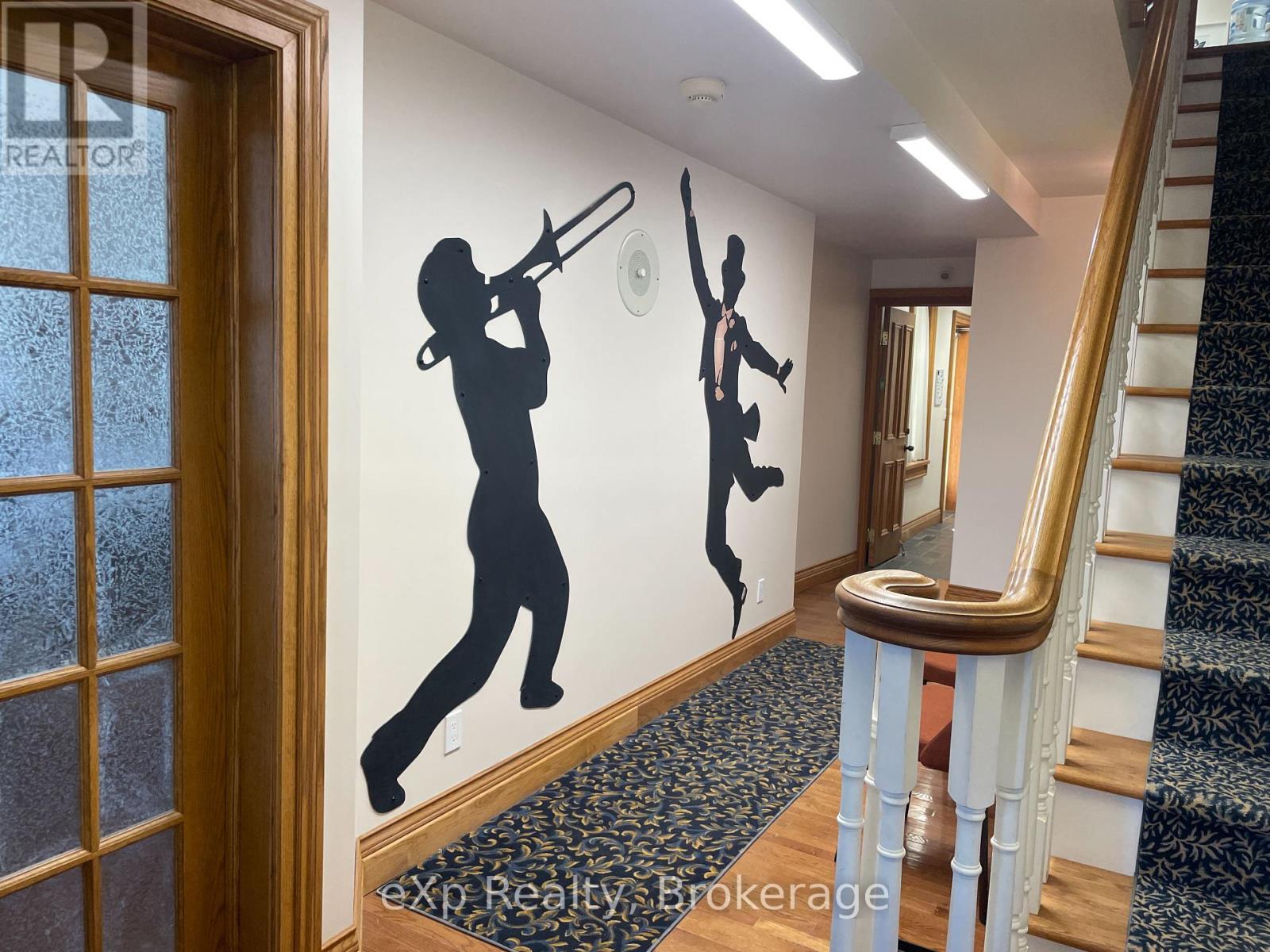 15 Mcnab Street, Brockton, Ontario  N0G 2V0 - Photo 5 - X11870418