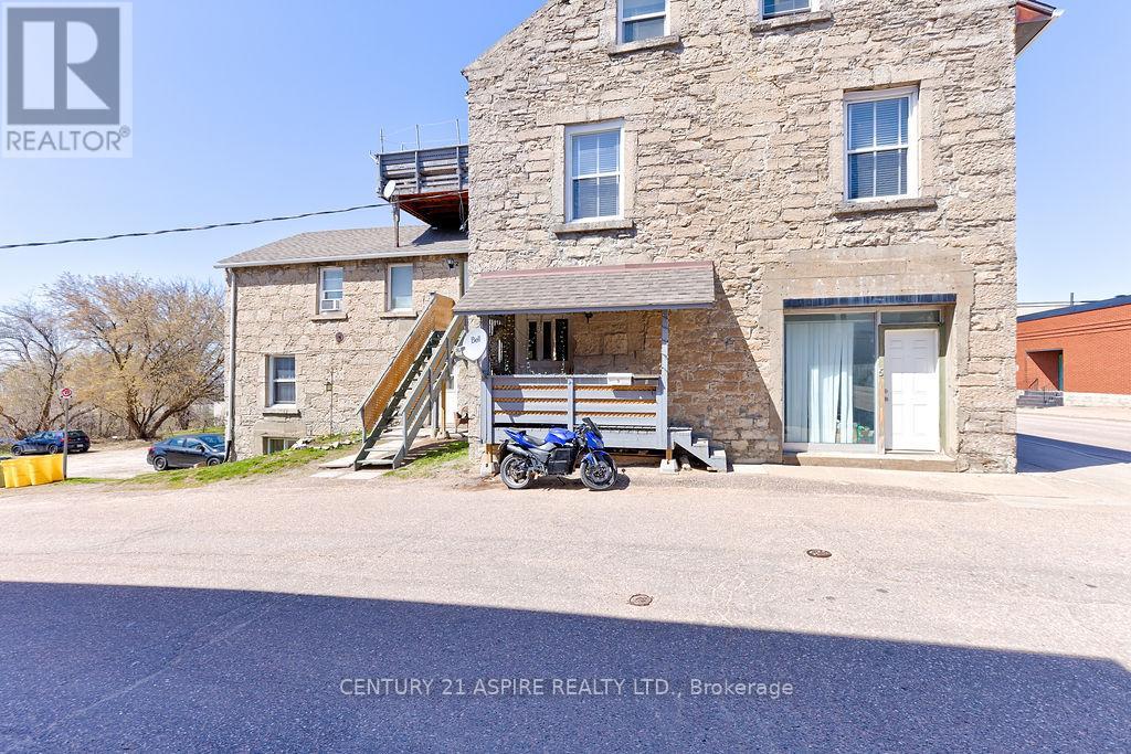 156 Mackay Street, Pembroke, Ontario  K8A 1B9 - Photo 4 - X11973584