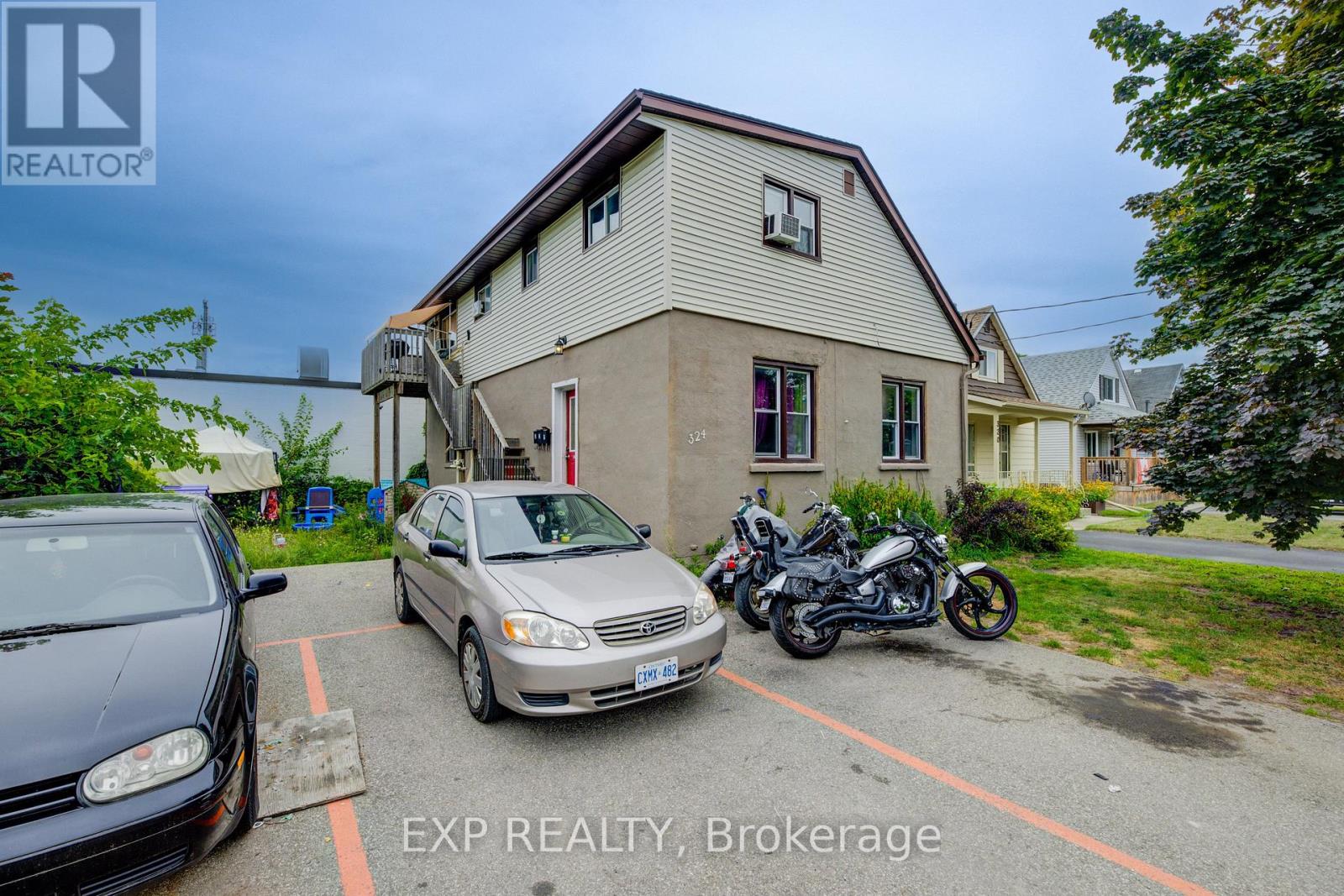 Property at 324 MAPLE AVENUE image 1