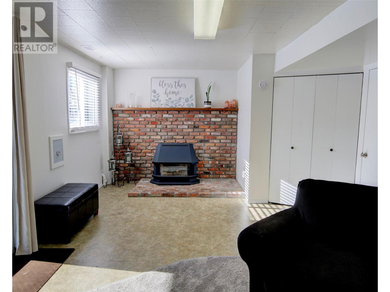 Property at 6576 Scott Road image 2
