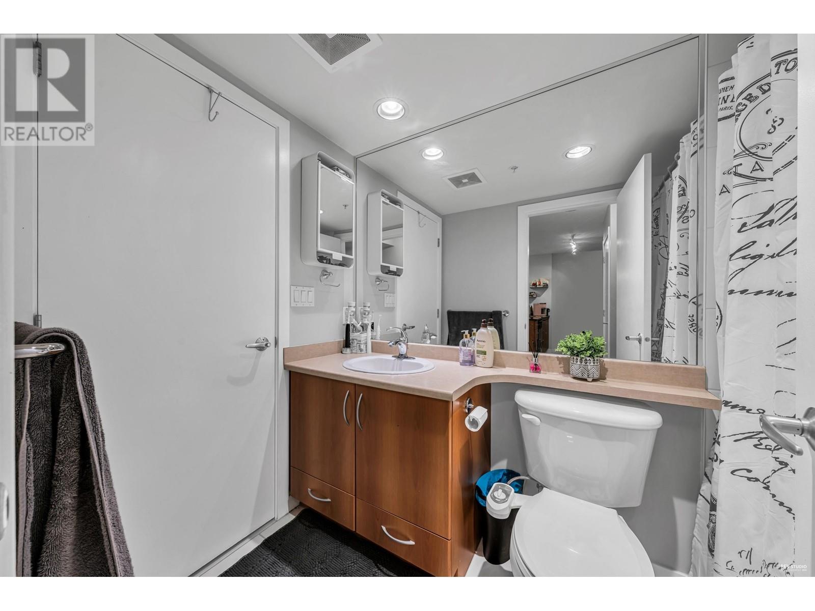 Listing Picture 13 of 26 : 501 7108 COLLIER STREET, Burnaby / 本拿比 - 魯藝地產 Yvonne Lu Group - MLS Medallion Club Member