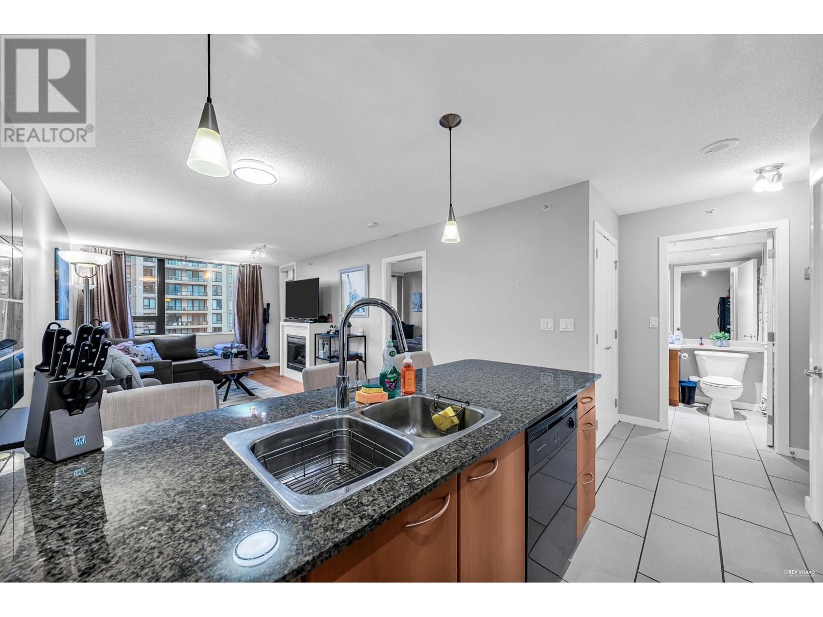 Listing Picture 9 of 26 : 501 7108 COLLIER STREET, Burnaby / 本拿比 - 魯藝地產 Yvonne Lu Group - MLS Medallion Club Member