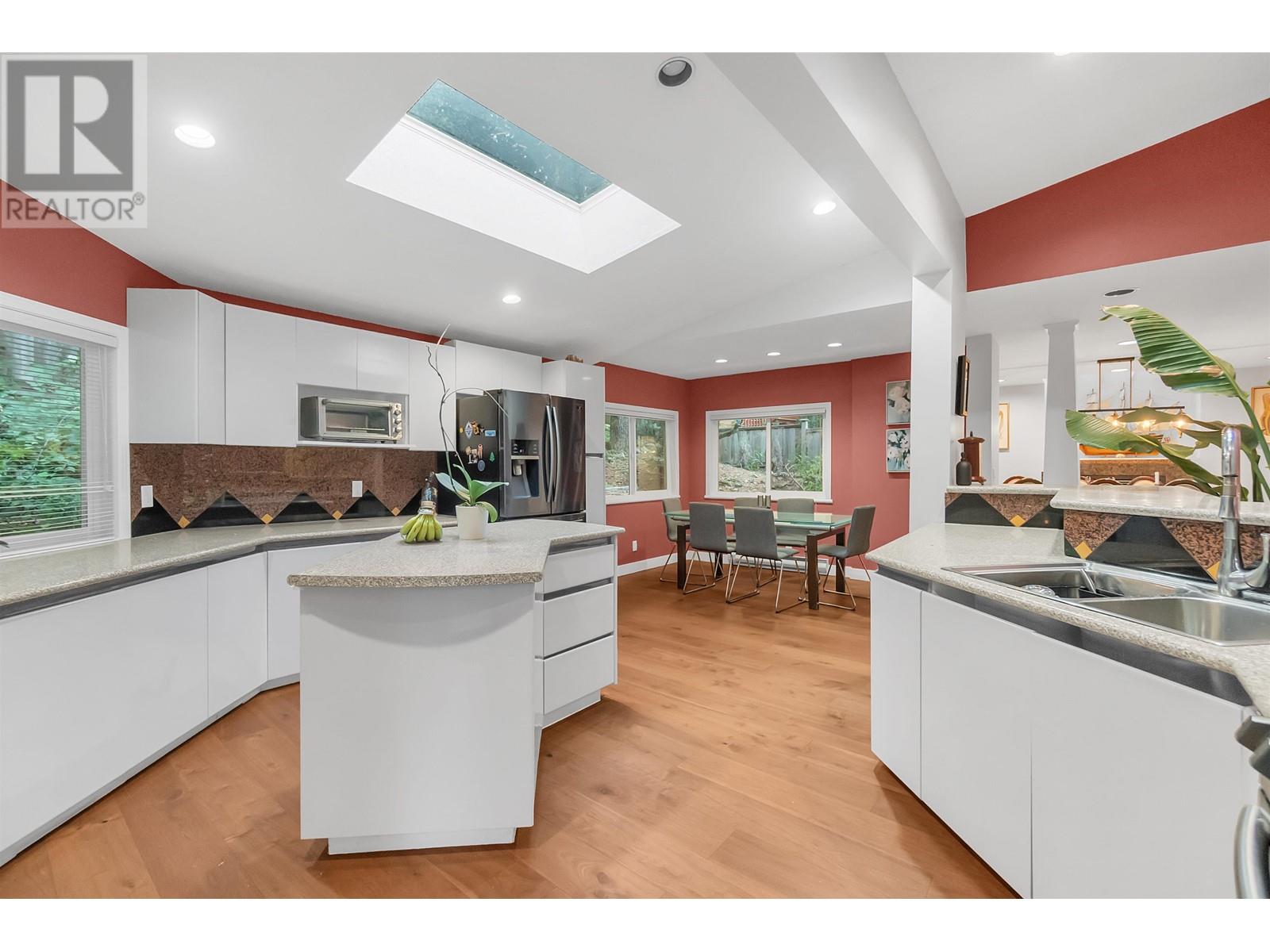 4627 Northwood Drive, West Vancouver, British Columbia  V7S 3A7 - Photo 13 - R2966937