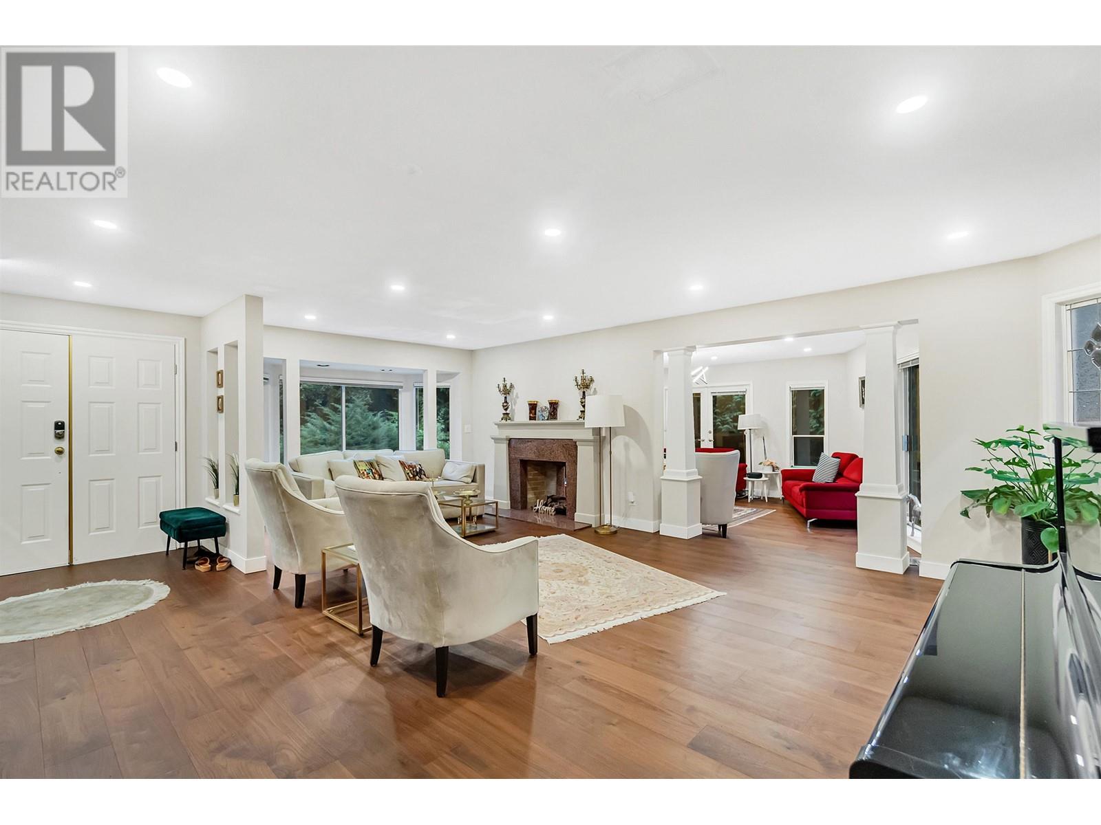 4627 Northwood Drive, West Vancouver, British Columbia  V7S 3A7 - Photo 3 - R2966937