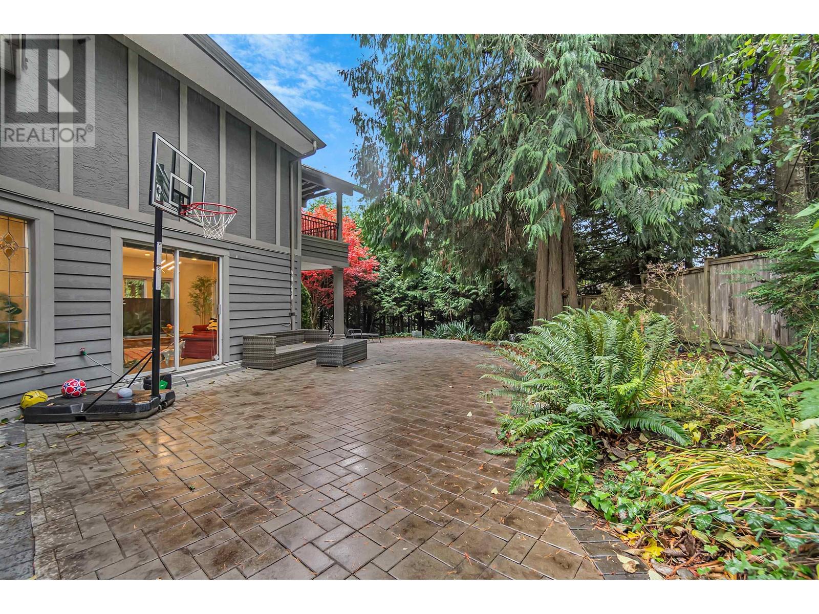 4627 Northwood Drive, West Vancouver, British Columbia  V7S 3A7 - Photo 37 - R2966937