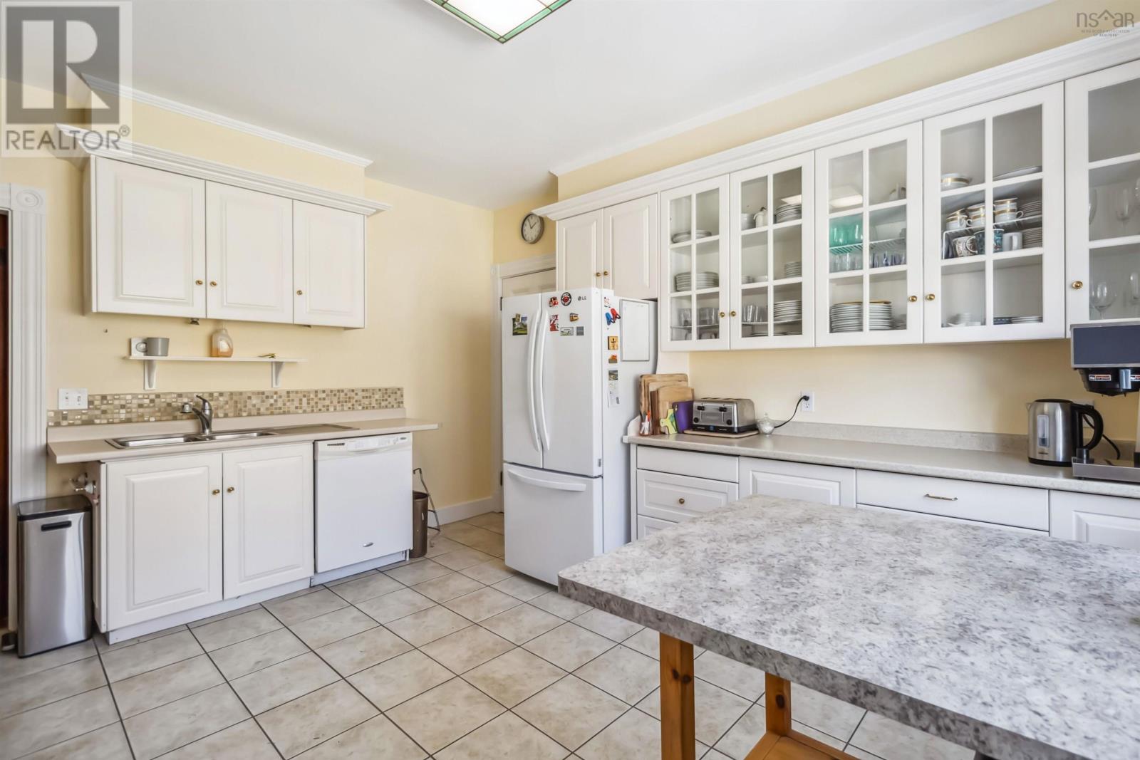 66 Mcdonald Street, Lunenburg, Nova Scotia  B0J 2C0 - Photo 17 - 202502986