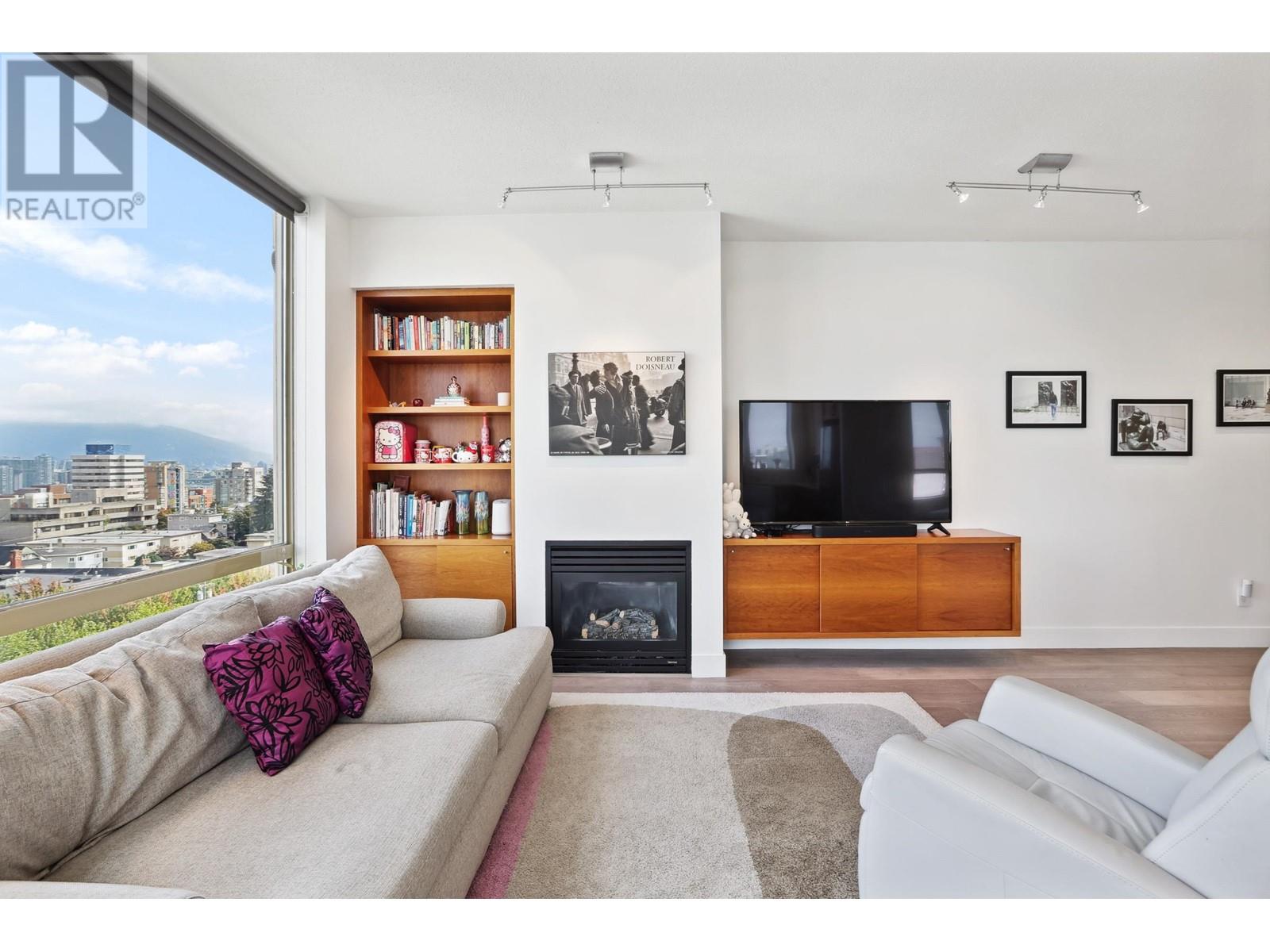 Listing Picture 6 of 24 : PH2 1316 W 11 AVENUE, Vancouver / 溫哥華 - 魯藝地產 Yvonne Lu Group - MLS Medallion Club Member