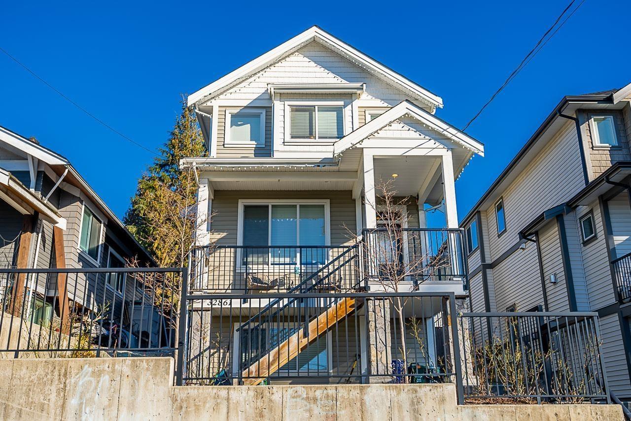 Property at 32861 3RD AVENUE image