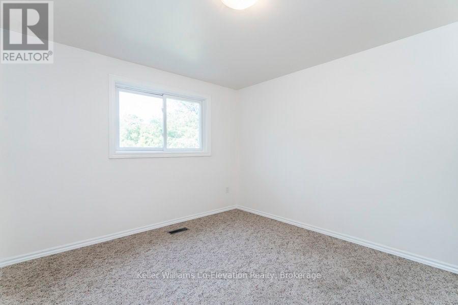 9 Beechcroft Circle, Barrie, Ontario  L4M 4Y4 - Photo 14 - S11973710