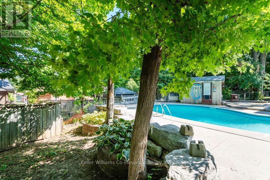 9 Beechcroft Circle, Barrie, Ontario  L4M 4Y4 - Photo 23 - S11973710