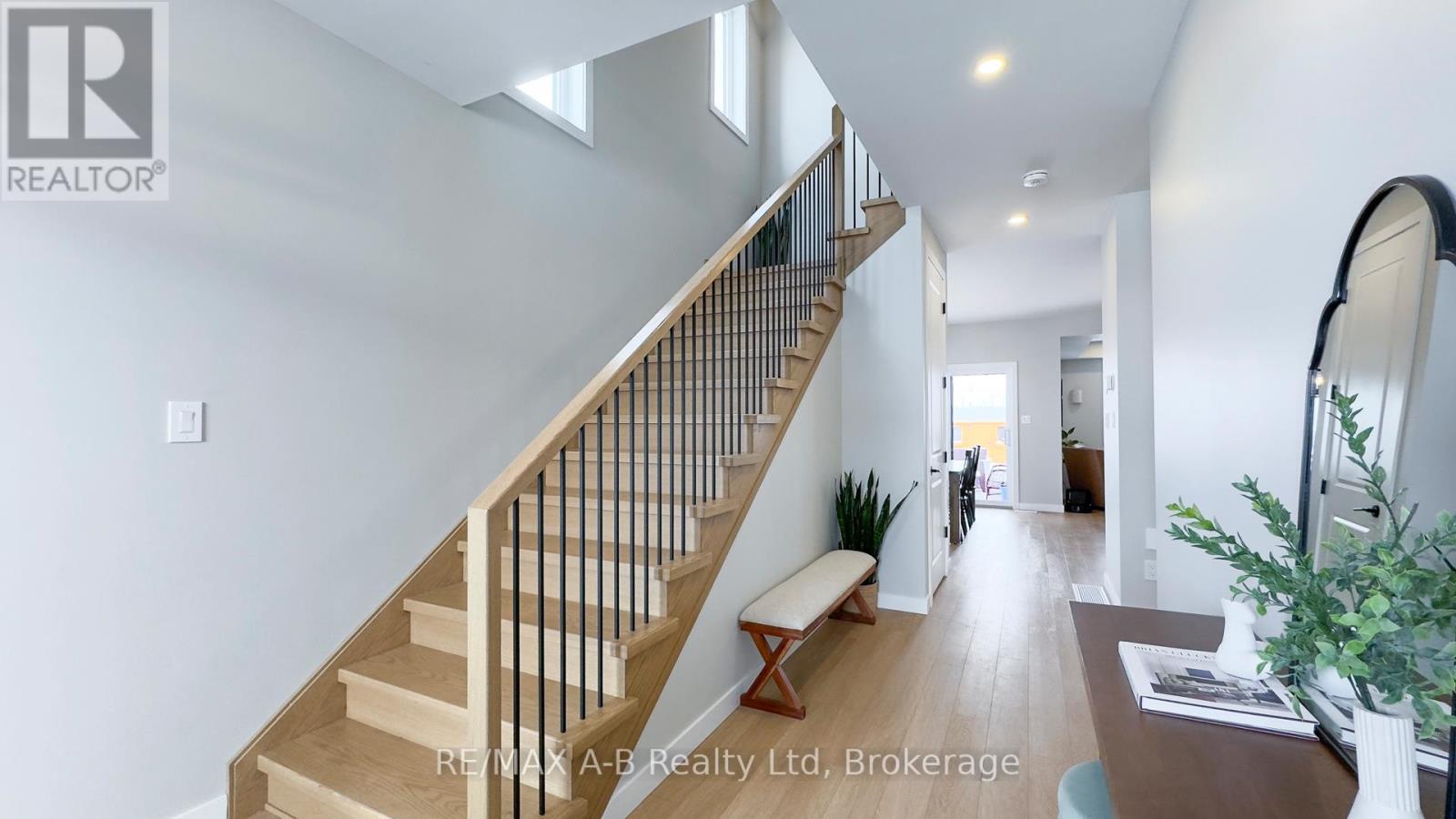 99 Clayton Street, West Perth, Ontario  N0M 1N0 - Photo 3 - X11920798