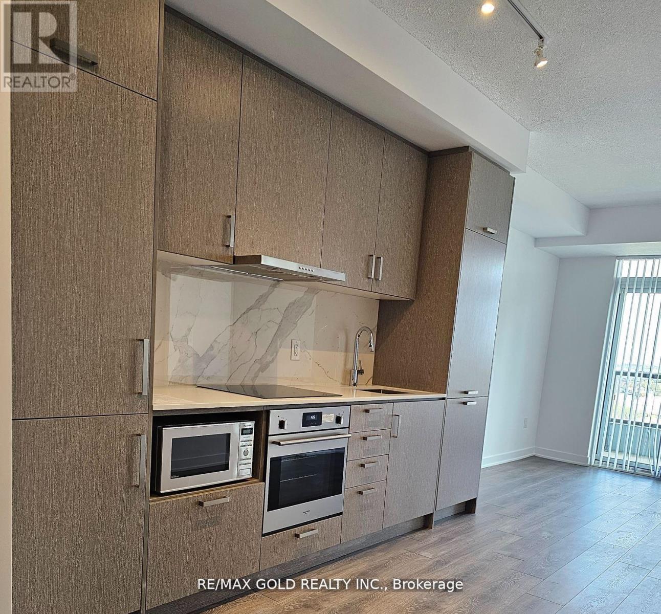 1116 - 60 Honeycrisp Crescent, Vaughan, Ontario  L4K 0N5 - Photo 2 - N11973714