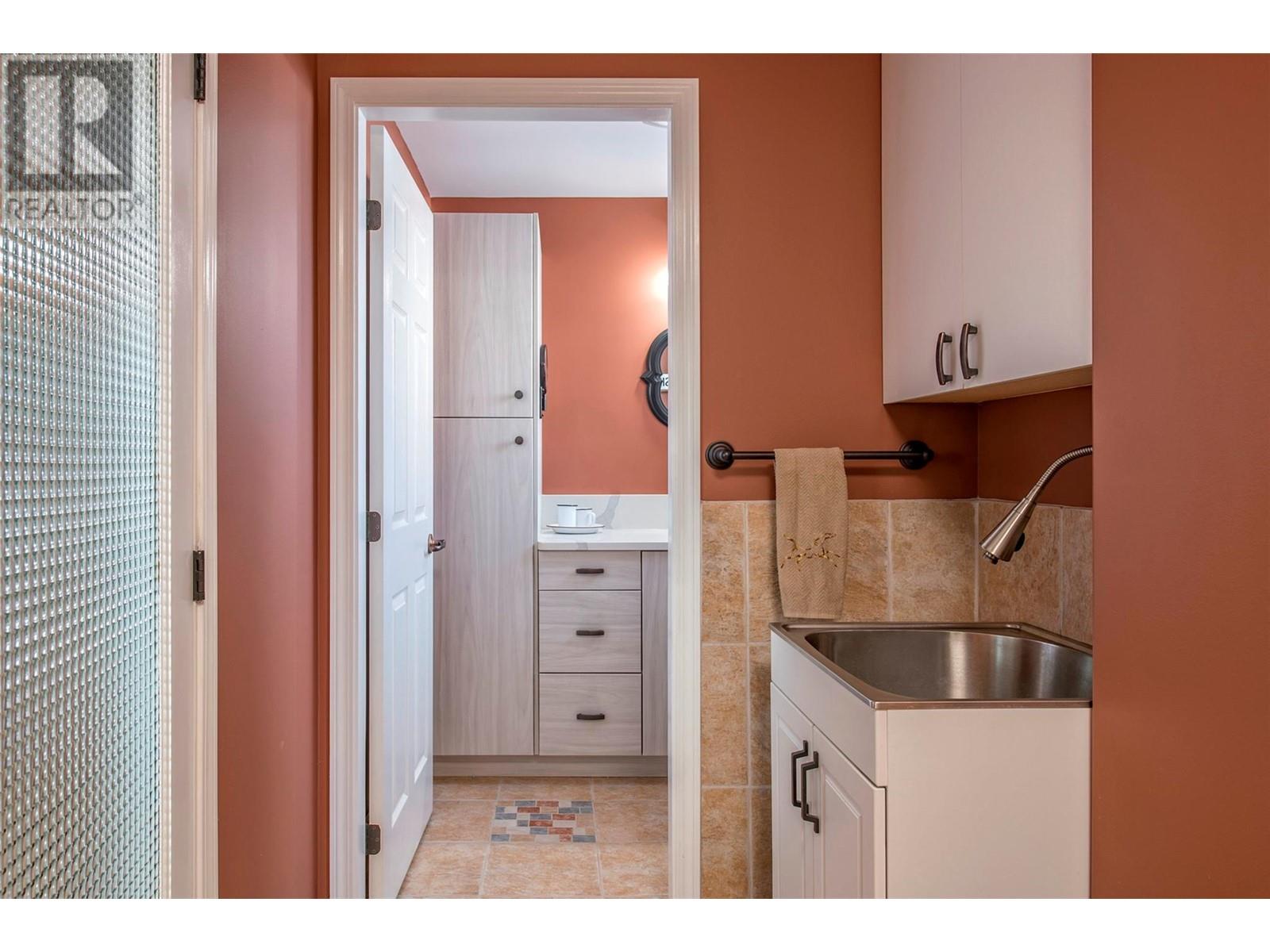 Property at 186 Stepping Stones Crescent image 4