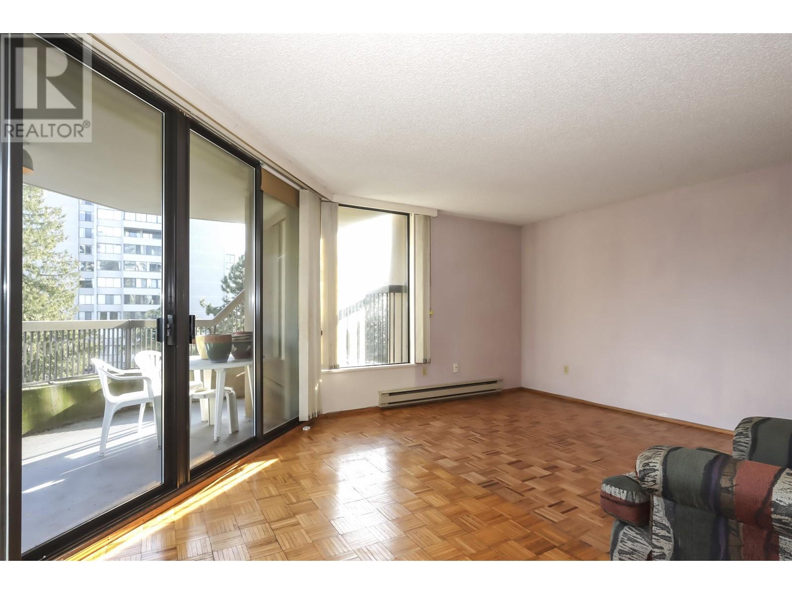 704 2041 Bellwood Avenue, Burnaby, British Columbia  V5B 4V5 - Photo 4 - R2967012