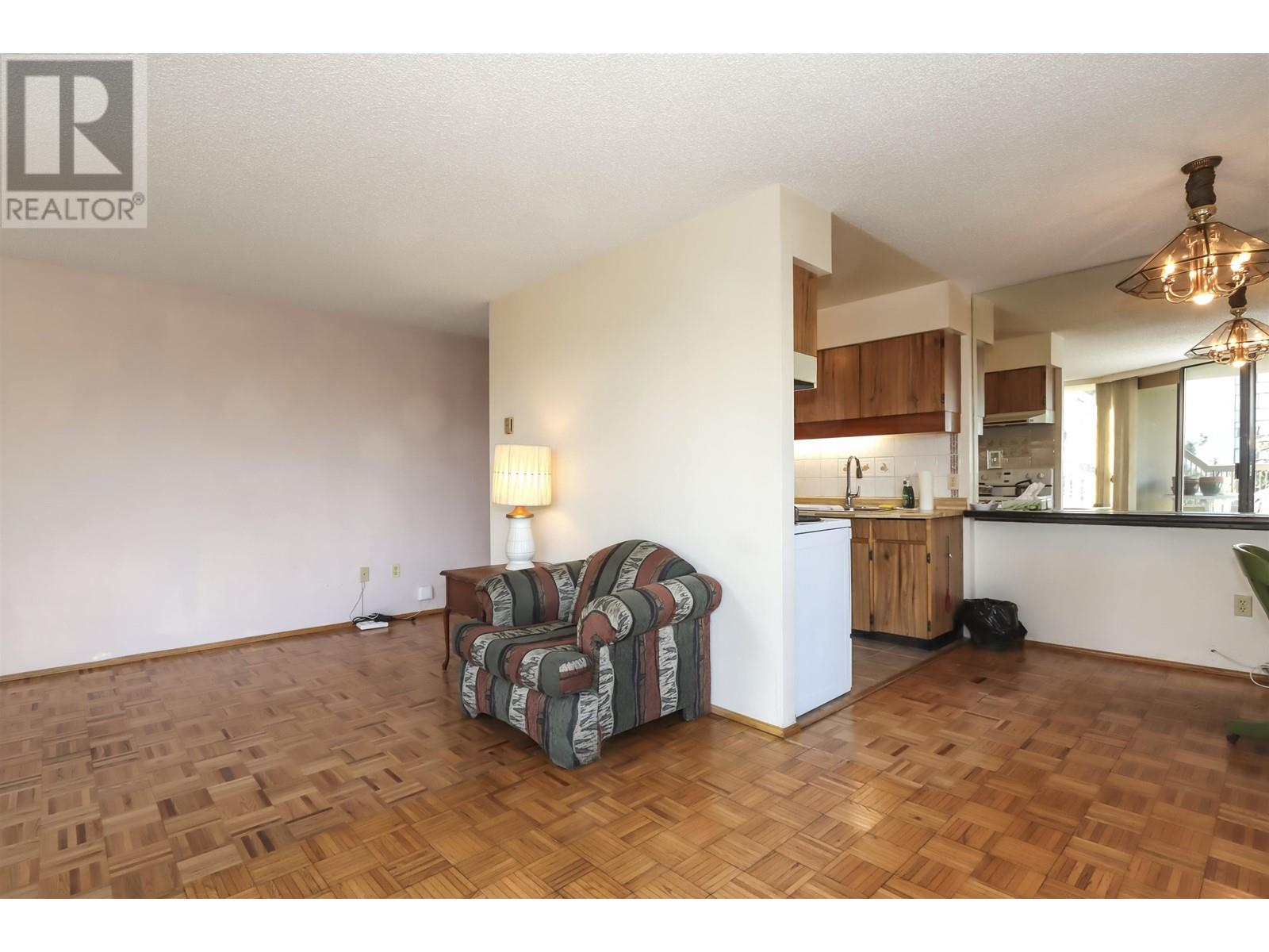 704 2041 Bellwood Avenue, Burnaby, British Columbia  V5B 4V5 - Photo 7 - R2967012