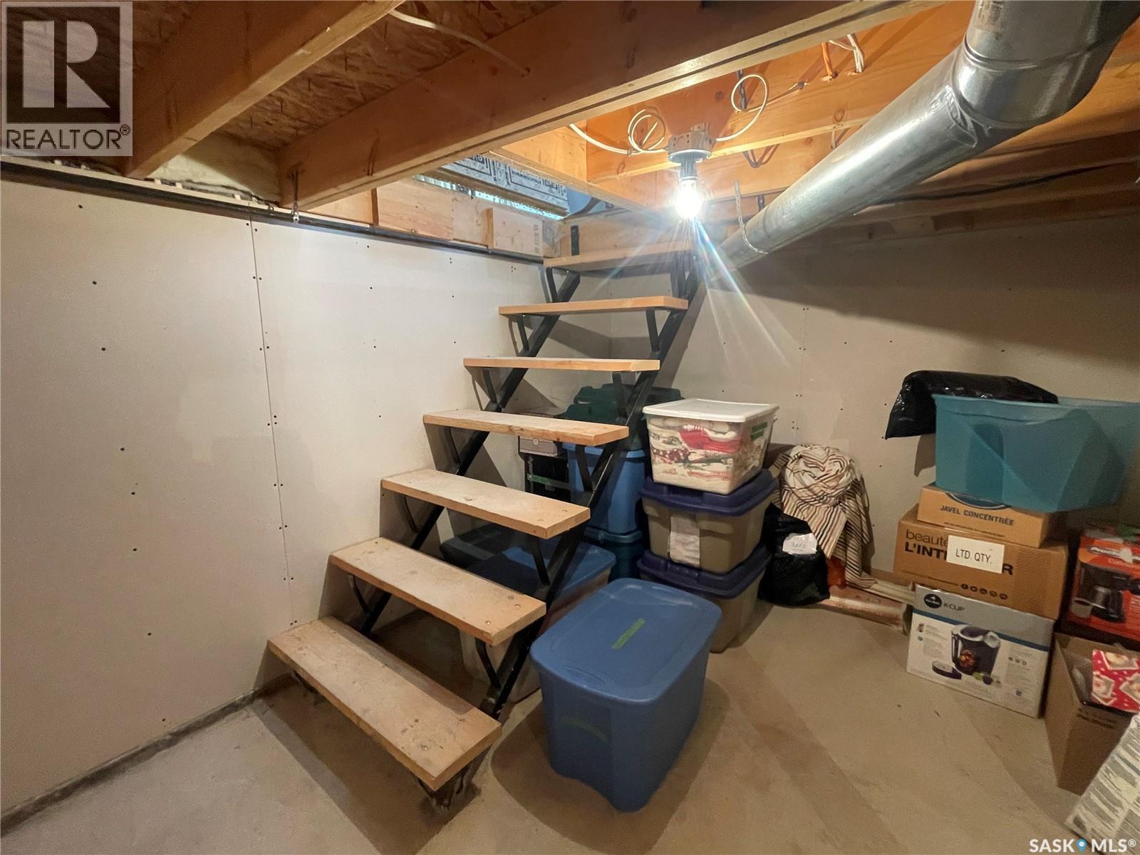 312 Cypress Street, Maple Creek, Saskatchewan  S0N 1N0 - Photo 34 - SK992354