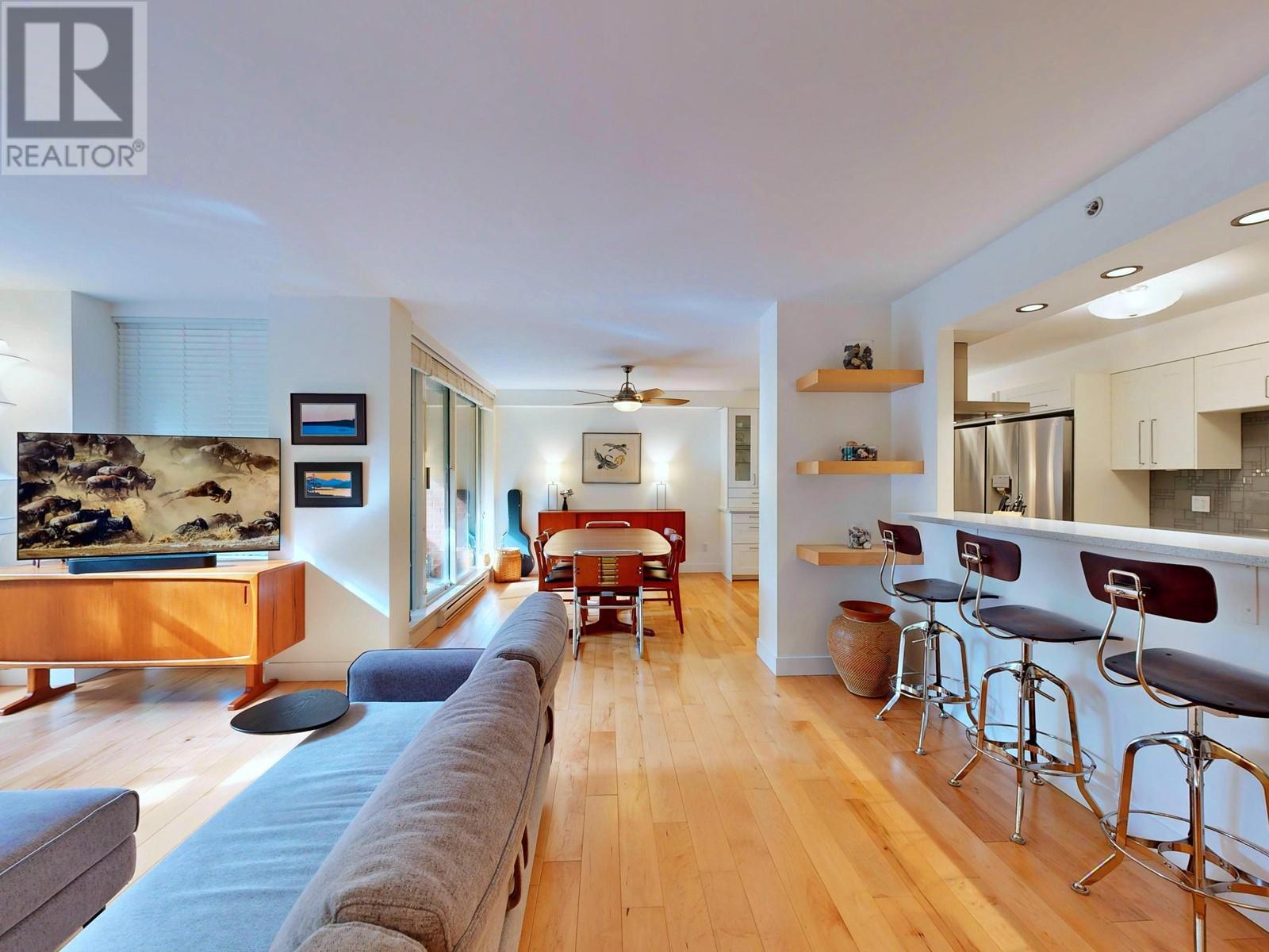 Listing Picture 13 of 34 : 203 518 W 14TH AVENUE, Vancouver / 溫哥華 - 魯藝地產 Yvonne Lu Group - MLS Medallion Club Member