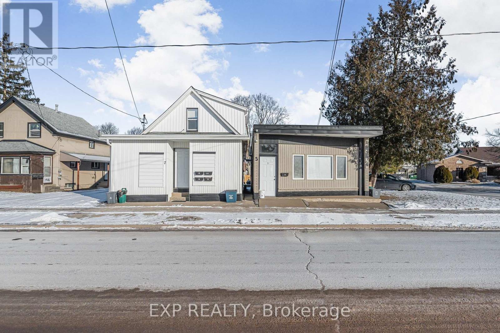 5 - 7 BROADWAY AVENUE, Welland, Ontario