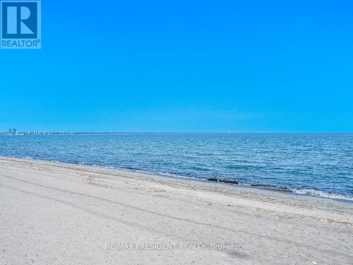 1 Mareve Avenue, Hamilton (Hamilton Beach), Ontario  L8H 7A7 - Photo 32 - X11972864