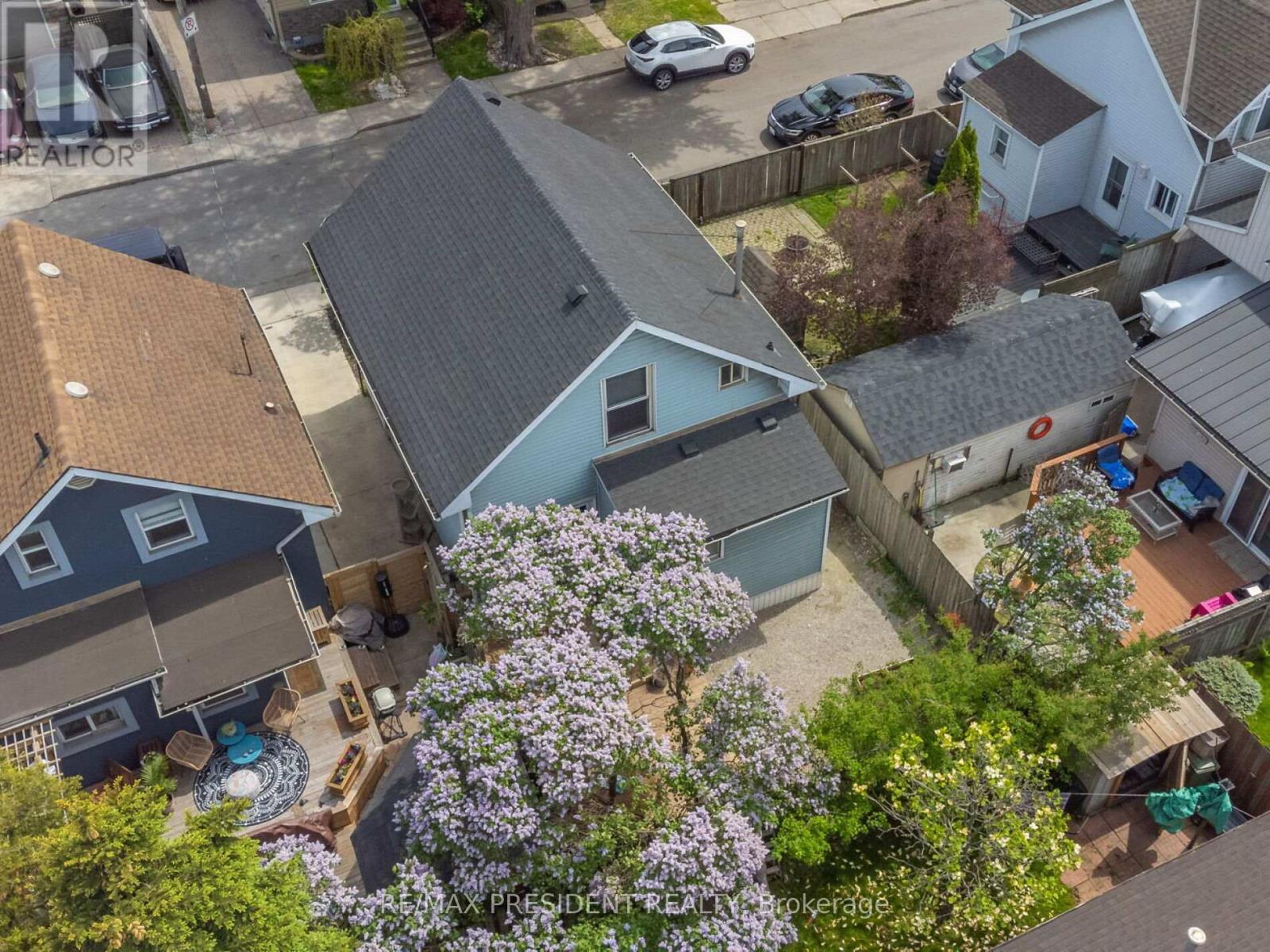 1 Mareve Avenue, Hamilton (Hamilton Beach), Ontario  L8H 7A7 - Photo 38 - X11972864