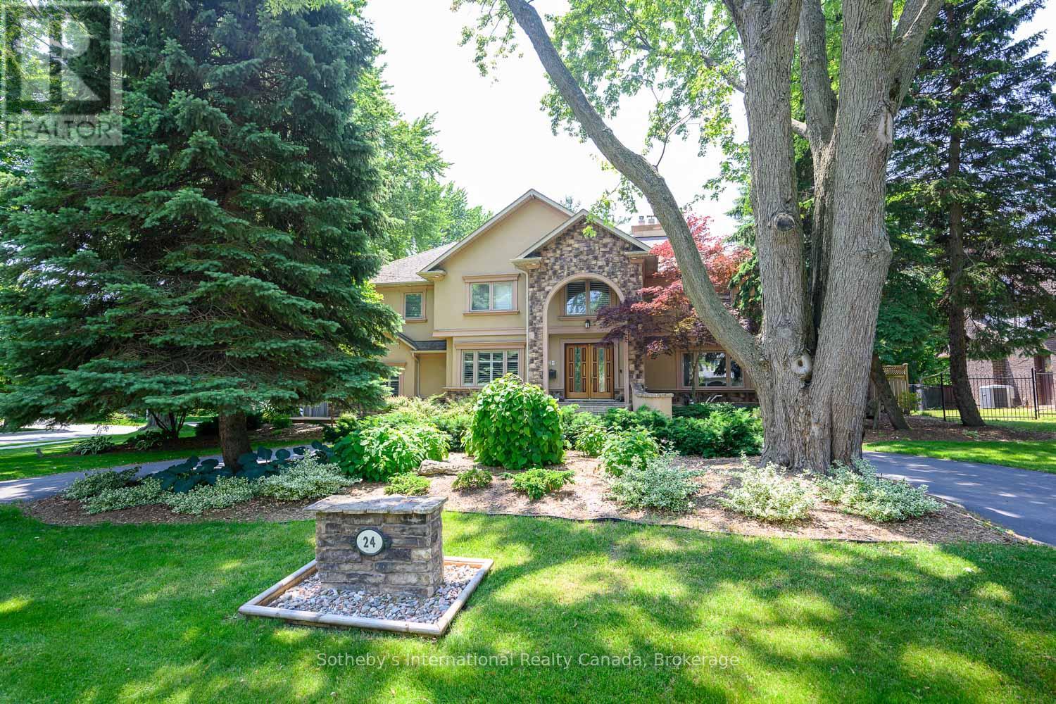 24 BIRKBANK DRIVE, Oakville, Ontario