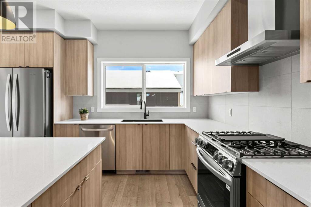 Property at 70 Versant View SW image 5